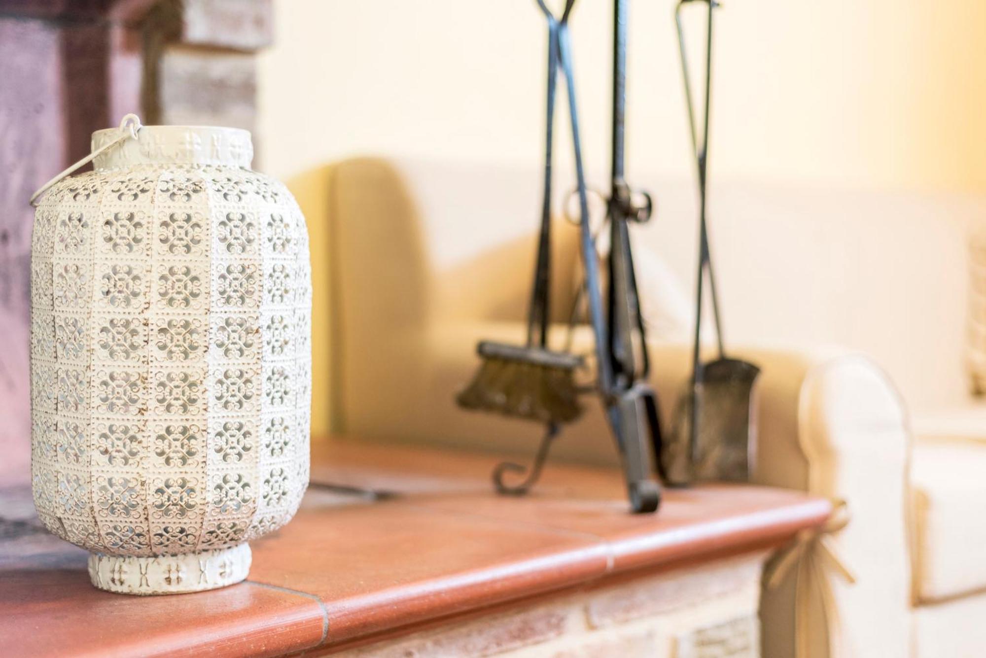 Fattoria Le Giare Agriturismo Κορτόνα Δωμάτιο φωτογραφία